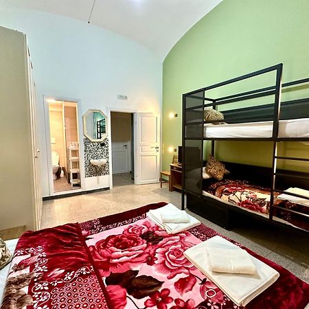 B&B Termini Colosseo Suite โรม ภายนอก รูปภาพ