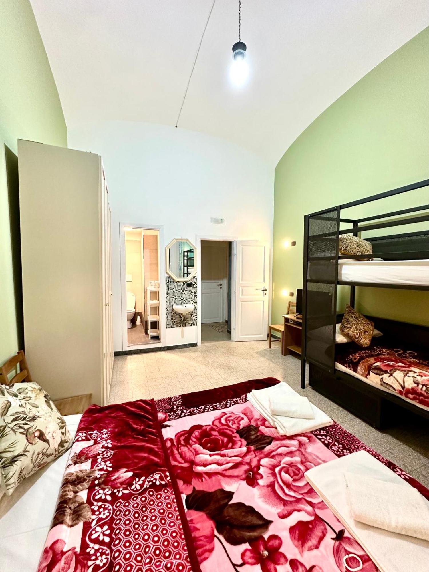 B&B Termini Colosseo Suite โรม ภายนอก รูปภาพ