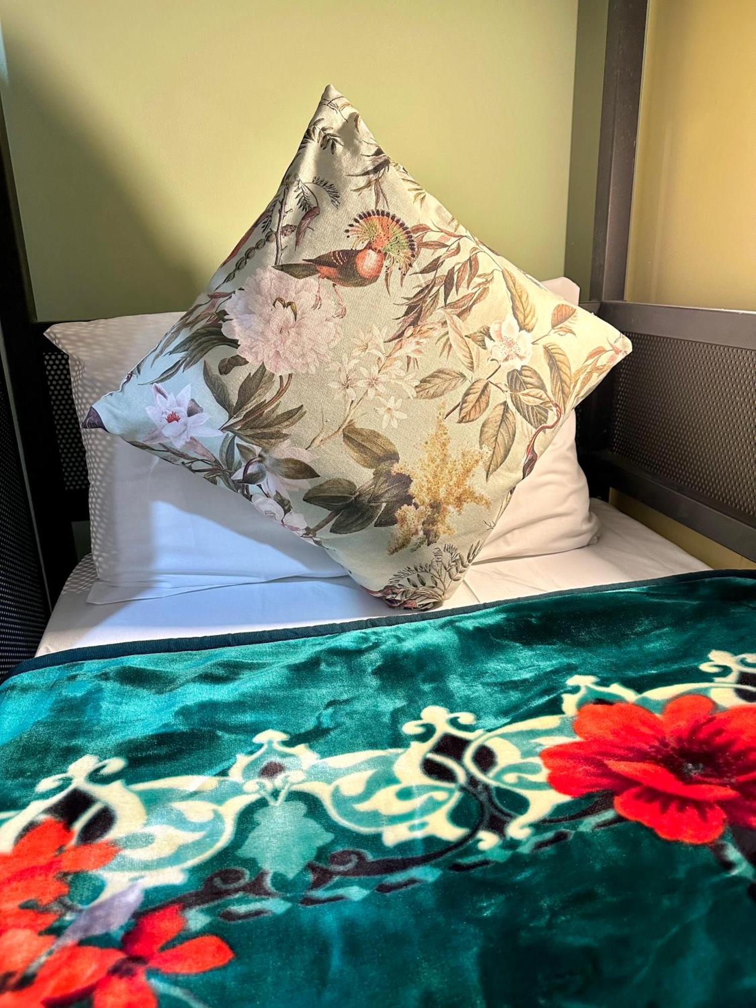 B&B Termini Colosseo Suite โรม ภายนอก รูปภาพ